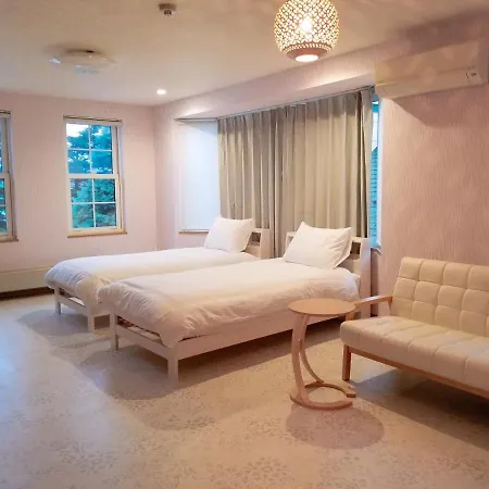 Villa Donguri House